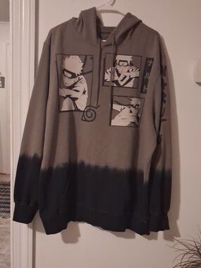 Naruto Graphic Dip-Dye Hoodie - Taupe & Black